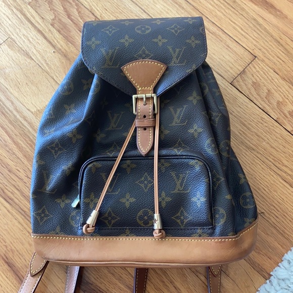 Louis Vuitton backpack - Picture 4 of 8